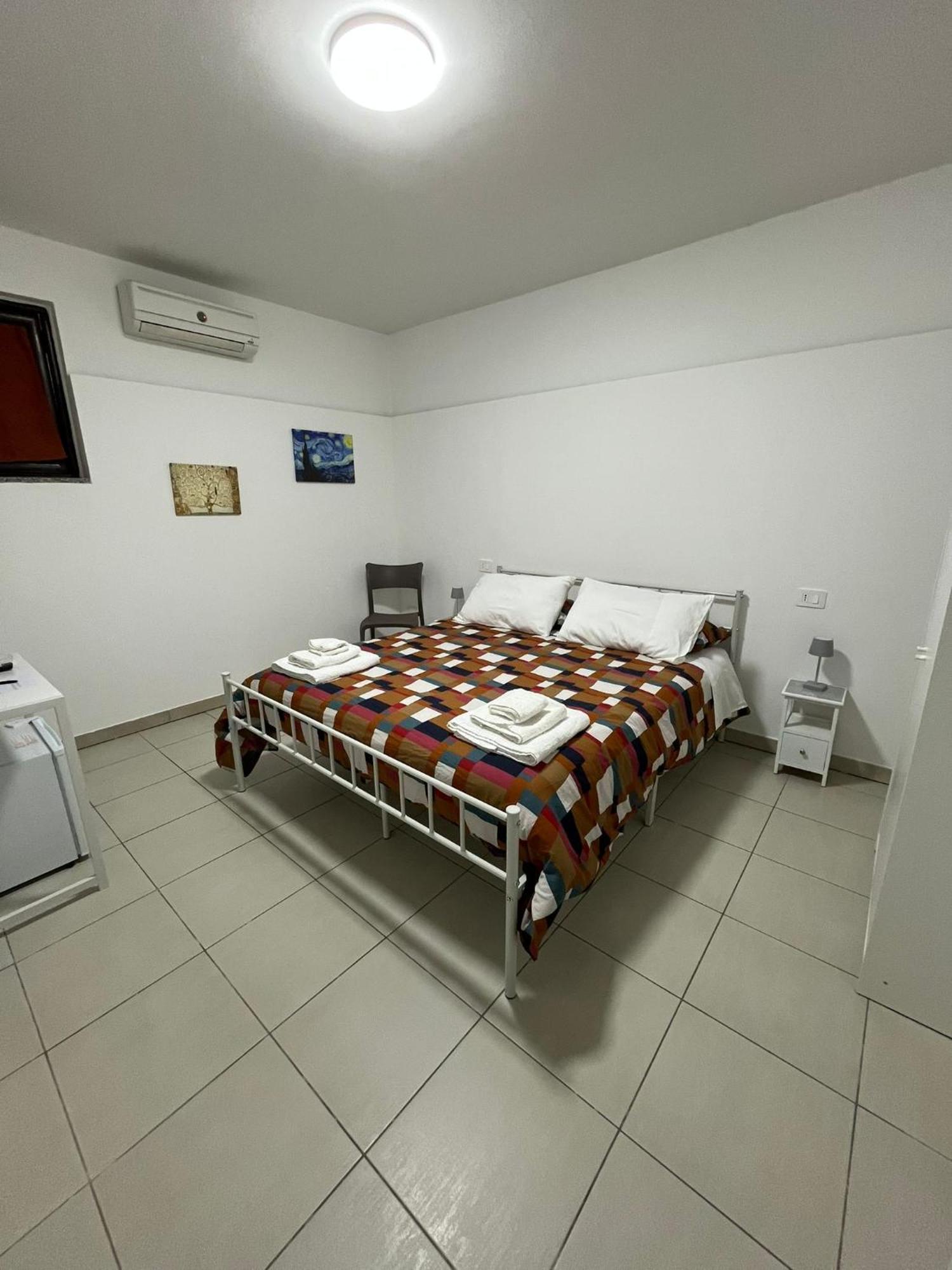 Aurora Rooms Pomigliano d'Arco Exteriör bild