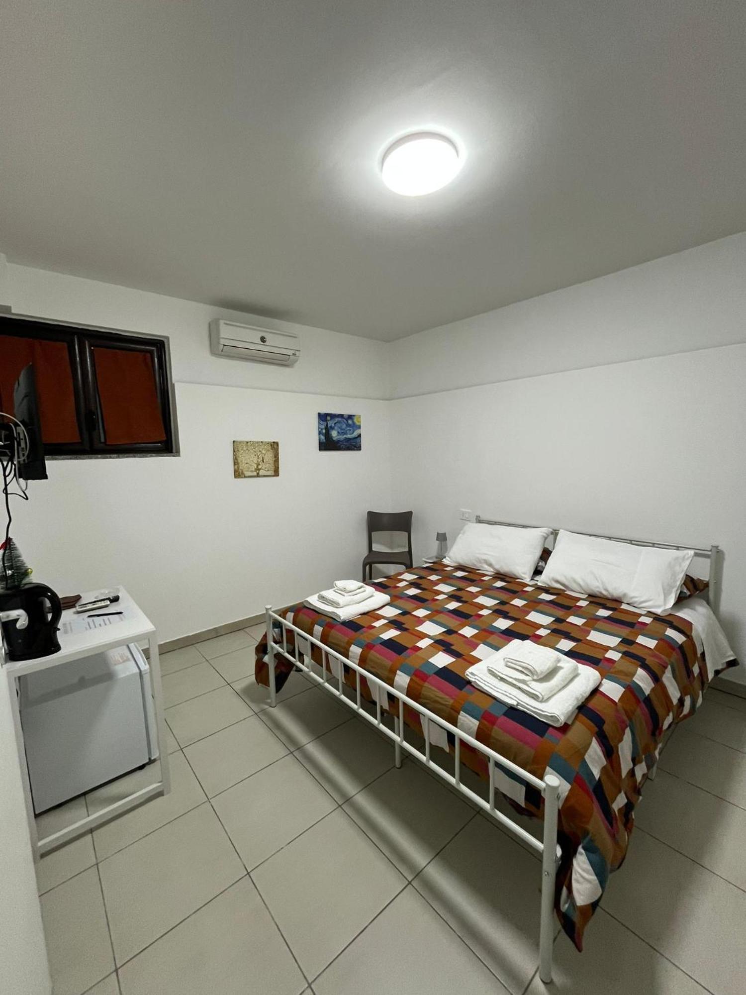 Aurora Rooms Pomigliano d'Arco Exteriör bild
