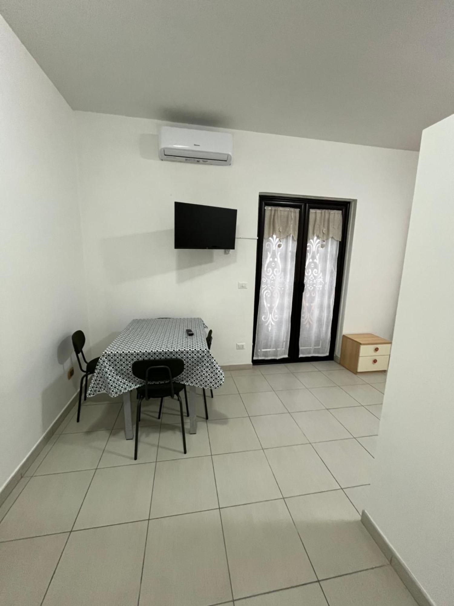 Aurora Rooms Pomigliano d'Arco Exteriör bild